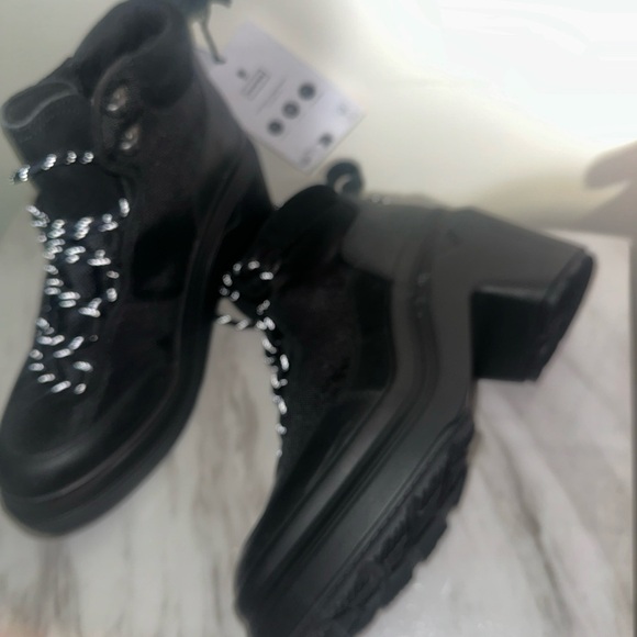 Hunter Black Lace Up Boots with Chunky Soles - Picture 2 of 5